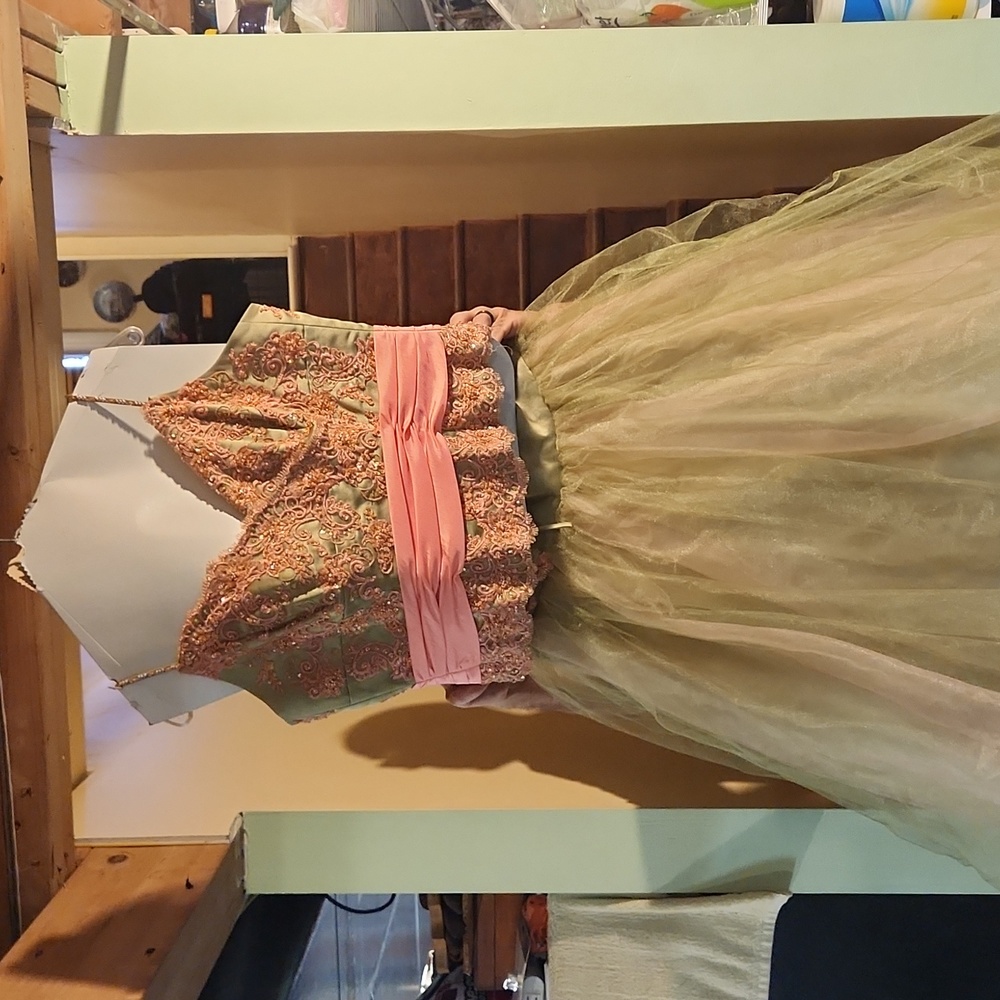 Prom dress